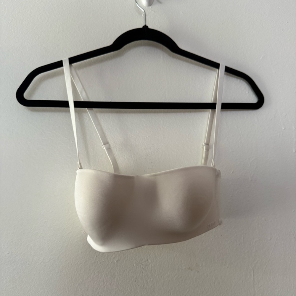 SKIMS bra 30D